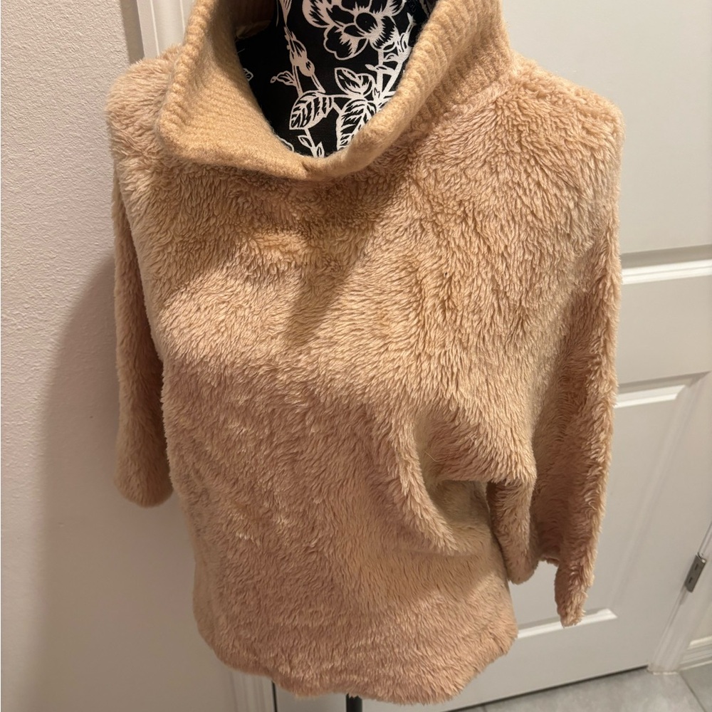 VINTAGE SAKS 5TH AVE tan sweater